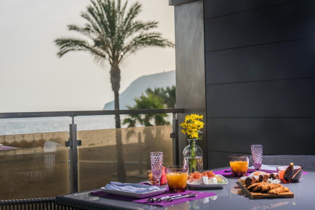 Suite with partial Sea View