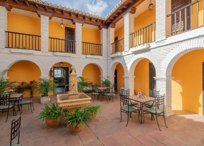 La Tartana Hotel Boutique La Herradura 